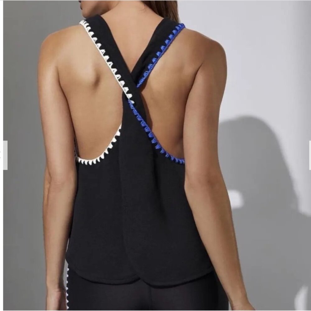 Carbon38 Crochet Twist Tank Top – Black/White/Blue –  MED